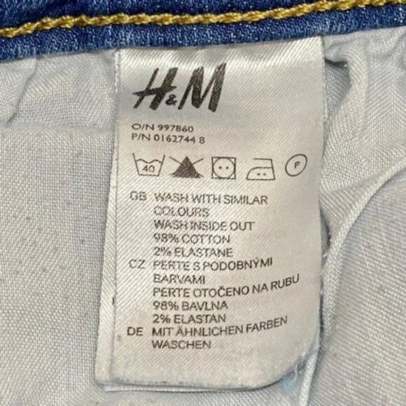 H&M Jean Shorts Women's Size 10 Blue Distressed High Waist Cut Off Raw Hem Denim - Picture 7 of 9